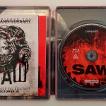 SAW_10th_Anniversary_Steelbook_Innen1