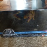 Jurassic-World-Giftset-Buchstuetze-03