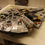 Millennium-Falcon-75192-23